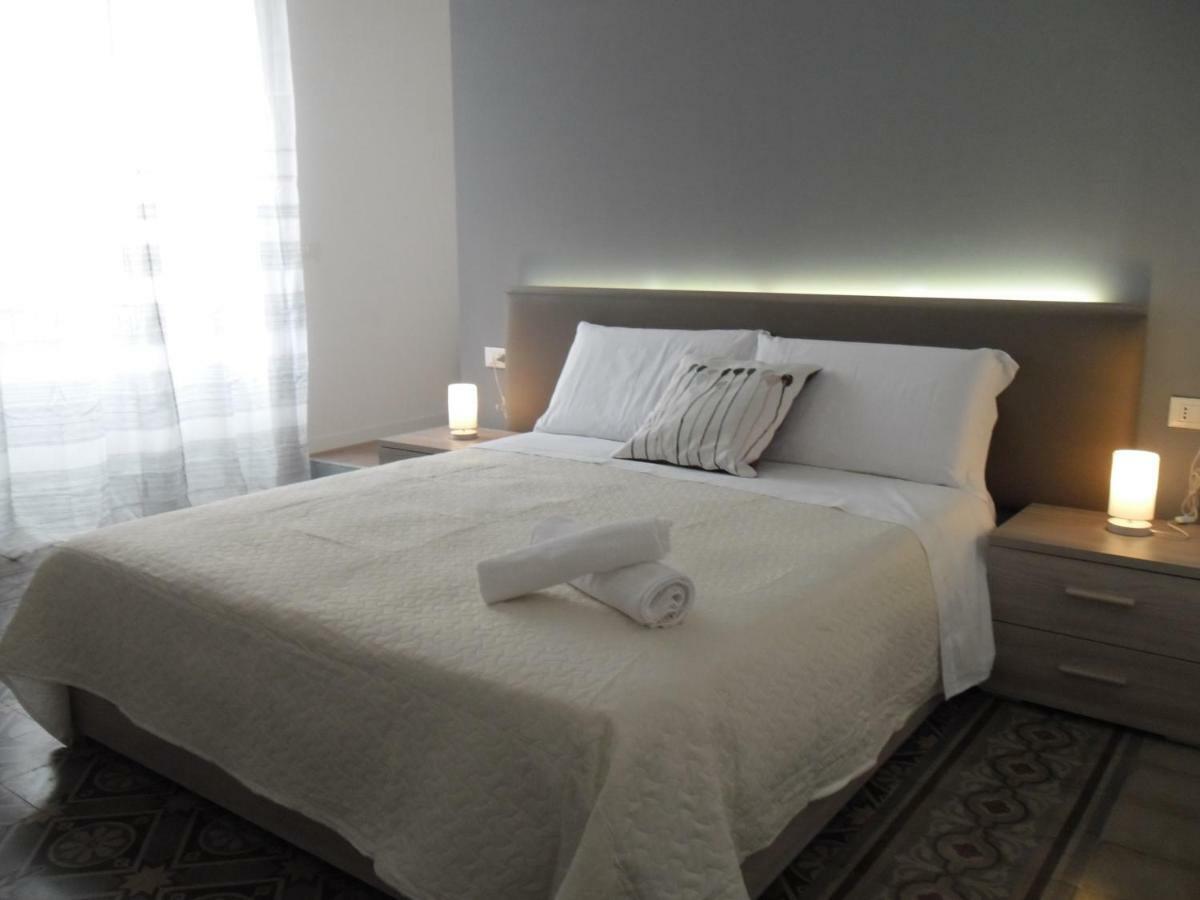 Hotel Le vie del Centro Palermo Esterno foto